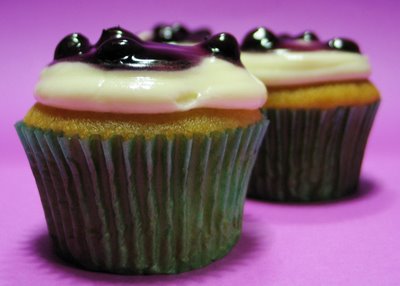 Blueberry Cheesecake Cupcakes